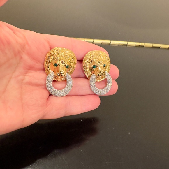 NWOT Authentic Vintage Retro Luxury Kenneth Jay Lane Lion Door Knocker Earrings - Picture 13 of 15